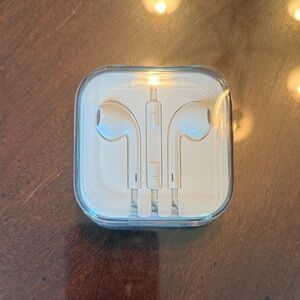 Apple Airbuds